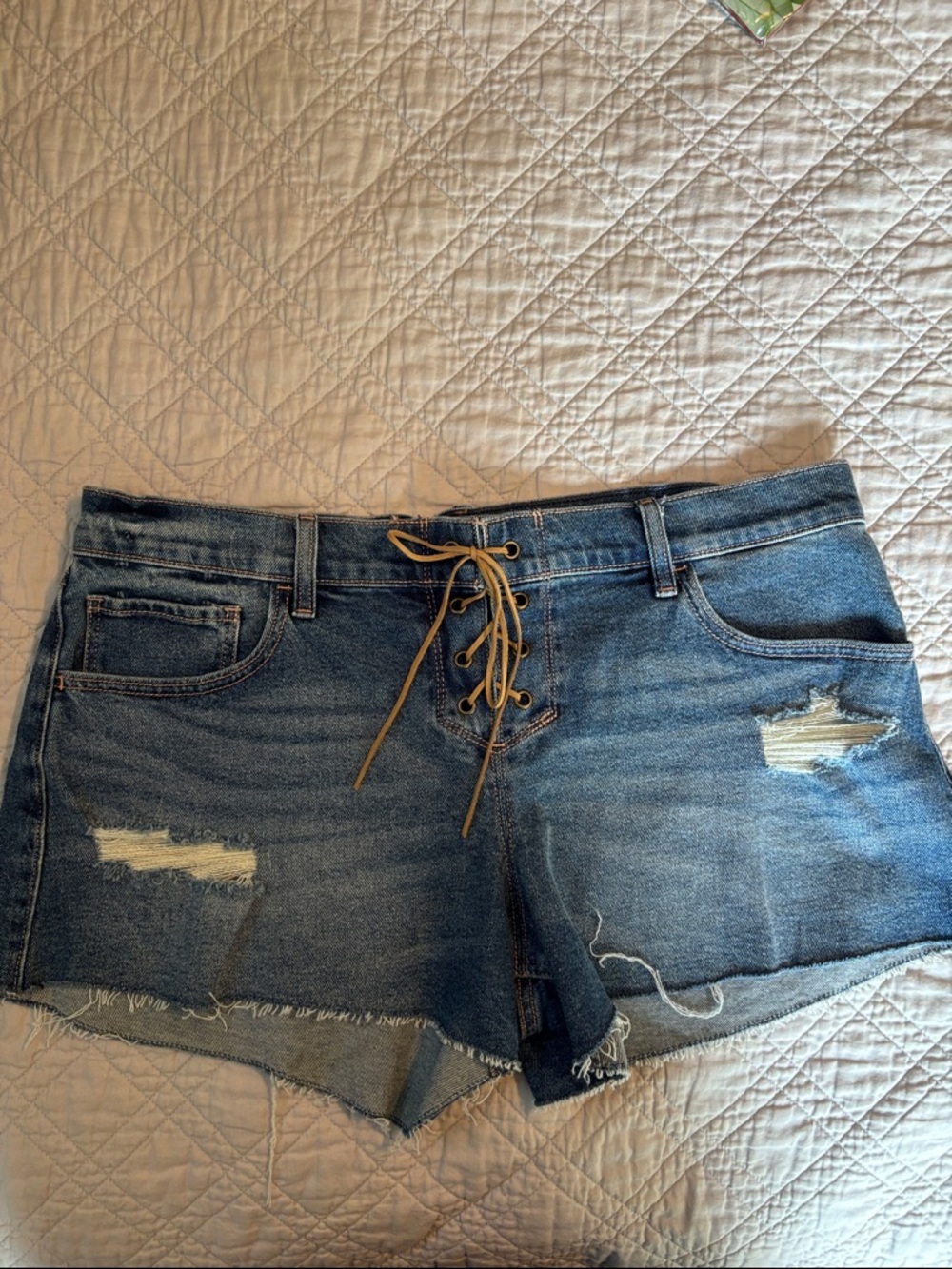 Hollister NWOT Lace-Up Distressed Denim Women’s Shorts - Blue